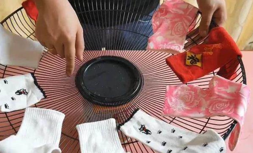 Đừng vội vứt chiếc quạt điện nếu nó bị hỏng, hãy đặt một chai nhựa to ở giữa, cả nhà sẽ đổ xô vào sử dụng-11