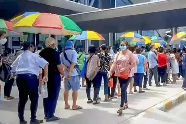 Lời trăn trối quặn lòng của ông bố trẻ từ chối tiêm chủng Covid, để rồi đánh mất tất cả-4