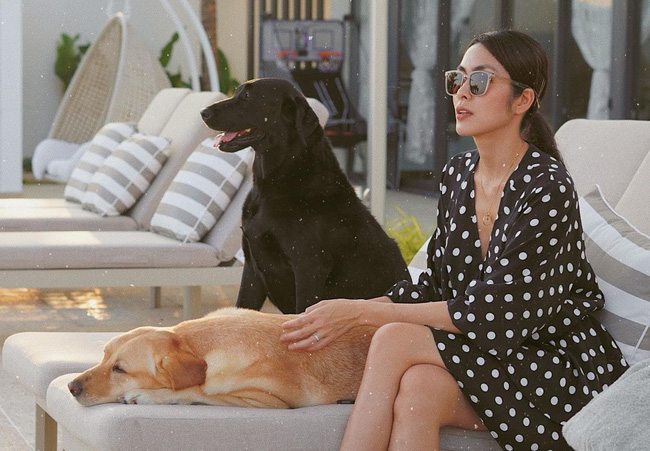 Nổi tiếng ngực lép mà sang Hà Tăng bất ngờ khoe thềm ngực nảy nở khiến fan điêu đứng-3