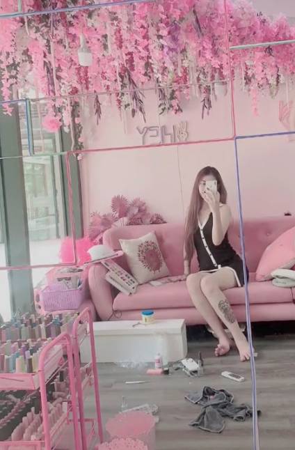 Chân dung thiếu nữ sinh năm 1999 bị truy nã vẫn đi buôn 1.500 viên thuốc lắc ở Bắc Giang-3