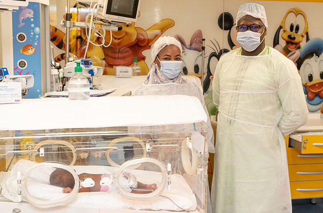 Người mẹ sinh 9 đứa con phá kỷ lục thế giới: Dùng 100 cái bỉm, 6 lít sữa mỗi ngày, nhìn số tiền viện phí ai cũng choáng-9