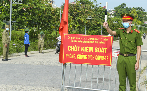 CA Hà Nội: Tháo chốt chắn tại nhiều tuyến đường, phố chính, chỉ chốt ở khu có F0-1