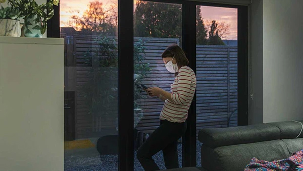 Hội chứng Người hang động: Khi tiêm đủ 2 mũi vaccine vẫn cảm thấy sợ hãi lúc tái hòa nhập-3