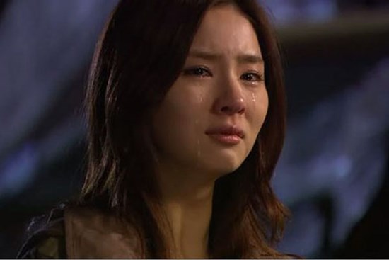 Lần đầu tiên đến nhà bạn trai, ai đó đá tôi dưới bàn, trở về phòng nhận được một tin nhắn, tôi thấy cuộc đời sao nghiệt ngã