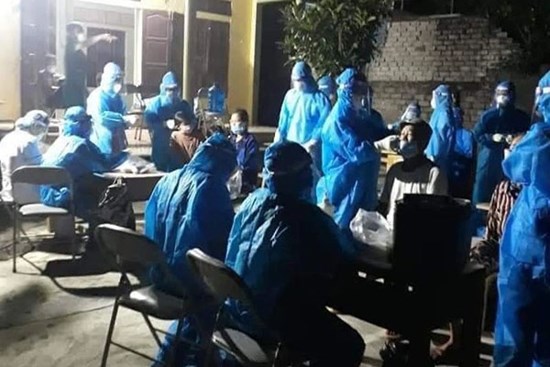 Chủ tịch xã bị đình chỉ công tác vì cho F1 về nhà thăm vợ sau sinh