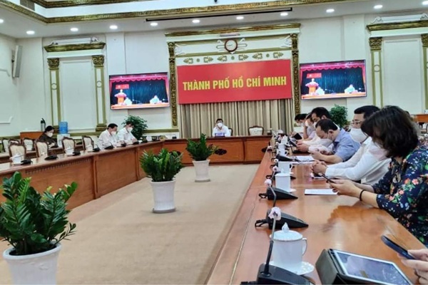 Bộ Y tế thiết lập khẩn cấp 3.000 giường hồi sức tích cực tại TP.HCM-1