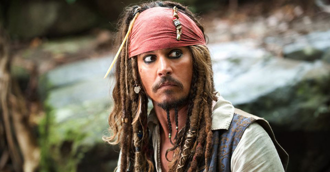 Sự nghiệp Johnny Depp tan hoang sau phốt đánh vợ cũ: Mất hàng loạt vai, phim bị đắp chiếu, khả năng bị đuổi khỏi Cướp Biển Vùng Caribe?-3