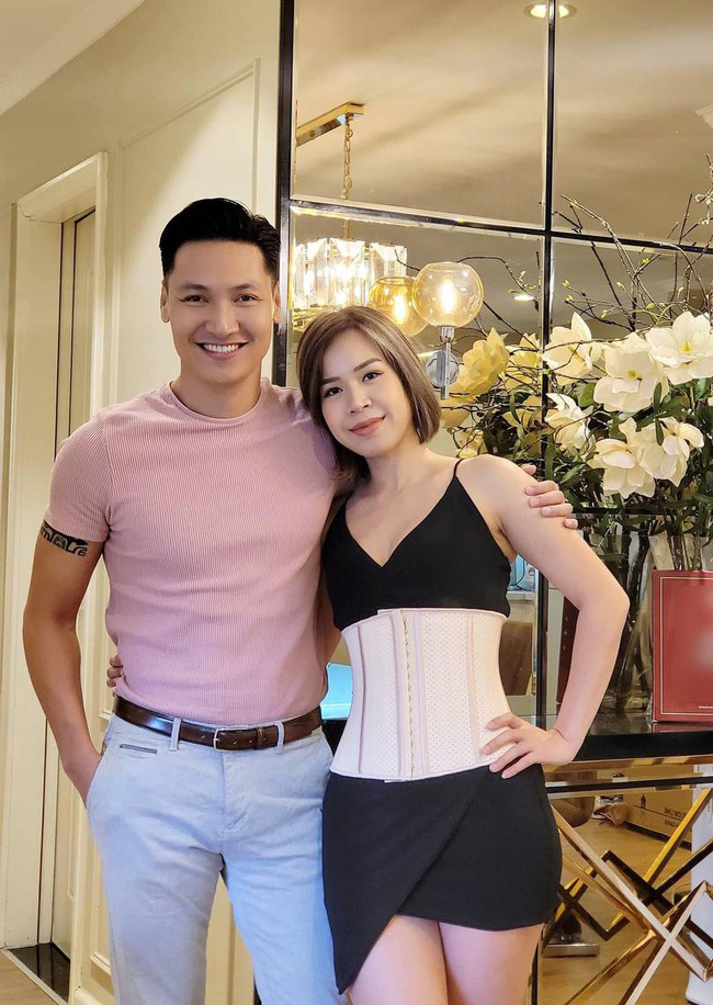 Người vợ xinh đẹp ngoài đời của Shark Long Hương vị tình thân, đã sinh nở 2 lần mà dáng dấp vẫn nuột nà cỡ này-13