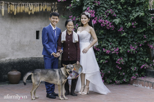 Chàng trai của Ẩm Thực Mẹ Làm đón thành viên mới: Phụ huynh mặc trang phục kỳ lạ chụp ảnh cưới và lời khuyên từ mẹ để hôn nhân hạnh phúc-3