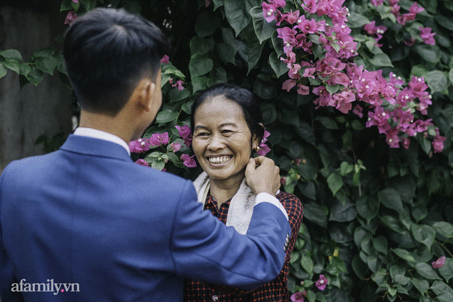 Chàng trai của Ẩm Thực Mẹ Làm đón thành viên mới: Phụ huynh mặc trang phục kỳ lạ chụp ảnh cưới và lời khuyên từ mẹ để hôn nhân hạnh phúc-7