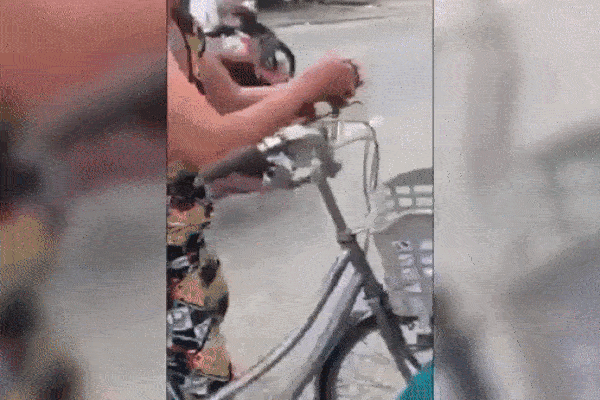 Kinh hoàng xe con vượt đèn đỏ đâm lật xe cứu thương ở TP.HCM trước giờ hạn chế đi lại-2