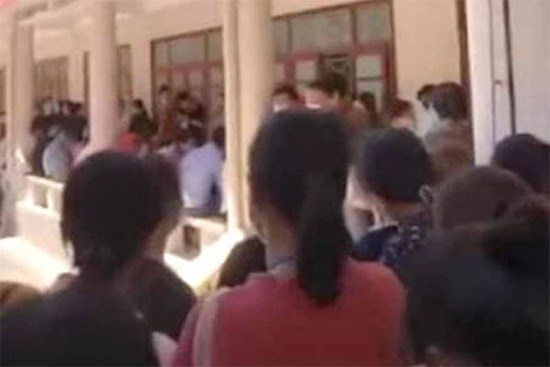 Thực hư thông tin Đại học Vinh tổ chức cho hàng trăm học sinh thi giữa mùa dịch