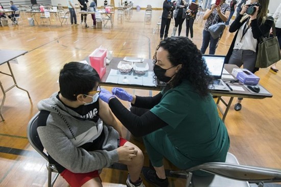 CDC Mỹ: Biến chủng Delta dễ lây như thủy đậu, gây triệu chứng nặng