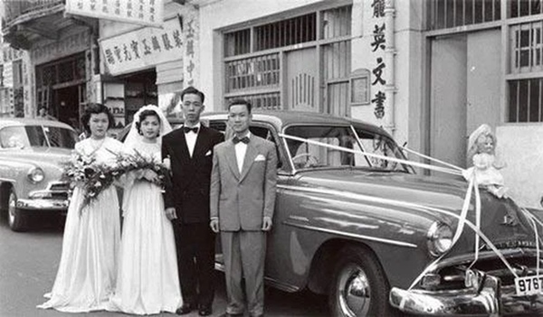 Chồng tỷ phú có loạt bạn gái đáng tuổi cháu, hàng chục năm chỉ ở khách sạn không về nhà, vợ kiên quyết 70 năm không ly hôn vì một tính toán cực gắt”-2