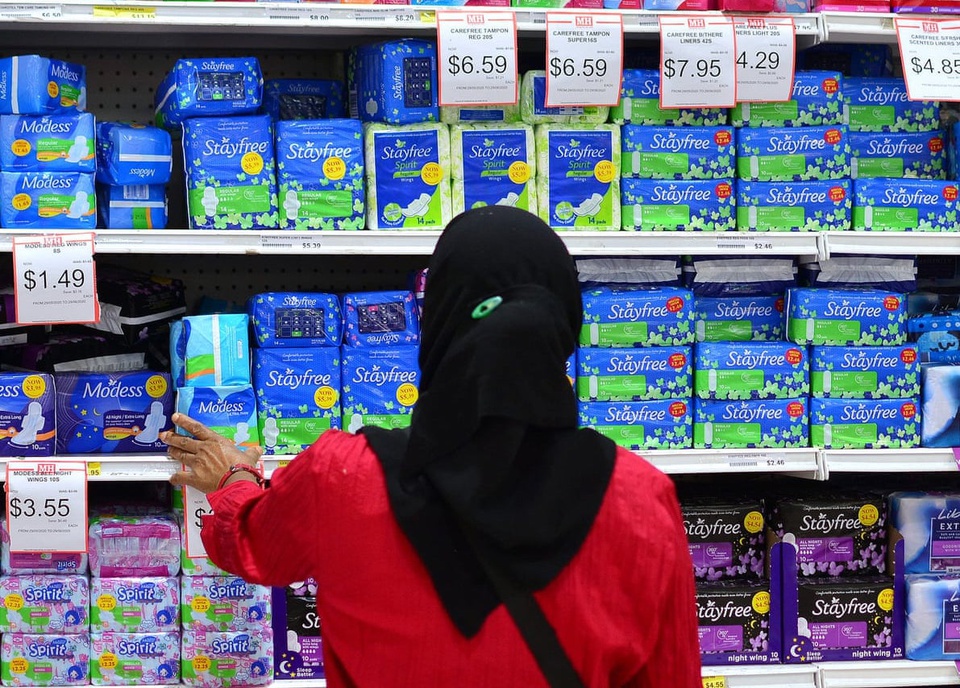 Cần dành thêm sự quan tâm và khuyến cáo cho phụ nữ và trẻ em gái-2