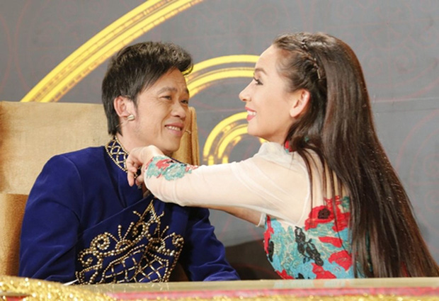 Xôn xao clip Phi Nhung tiết lộ suýt làm vợ Hoài Linh, nam danh hài liền có phản ứng cực phũ: Nằm mơ đi nha Nhung-1