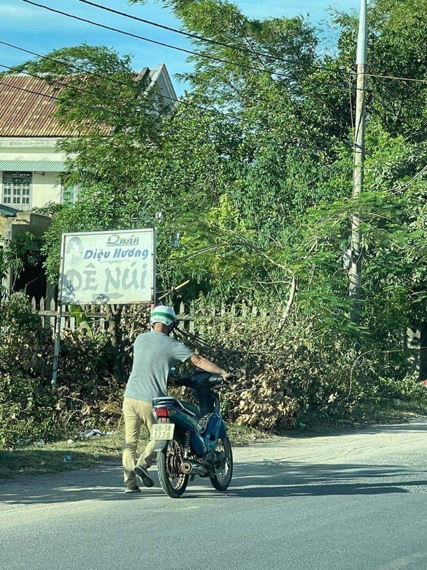 Thương cháu bé 9 ngày tuổi cùng bố mẹ vượt hơn 1.000km từ Bình Dương về quê tránh dịch trên chiếc xe máy cà tàng-3