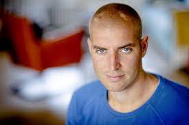 Không ai có thể tưởng tượng đây là bàn chân của VĐV bơi lội Olympic cùng câu chuyện nhói lòng đằng sau-3