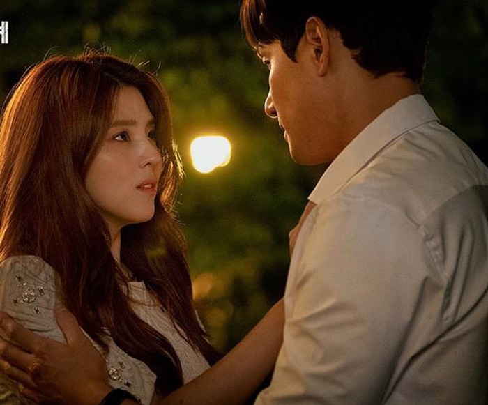 Phát hiện chồng ngoại tình với giúp việc, tôi mua luôn đồ ngủ gợi cảm tặng cô ta ai ngờ nhận cái kết-2