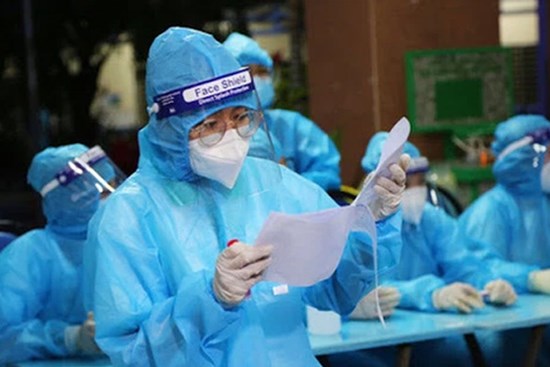 Sáng 1/8, thêm 4.372 ca mắc COVID-19, riêng TP.HCM có 2.027 ca và Bình Dương có 1.415 trường hợp