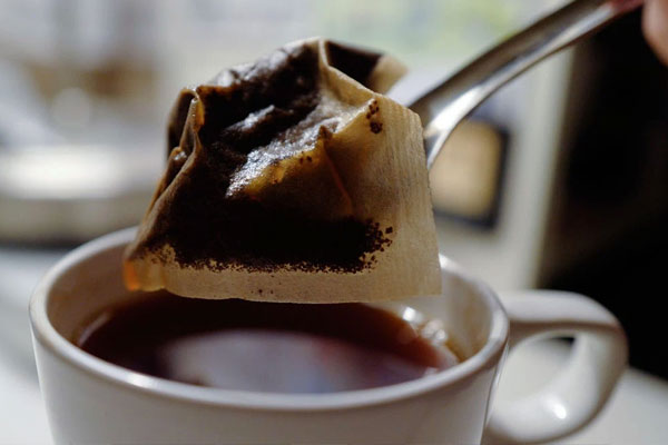 6 công dụng của bã trà biến việc làm vườn rau tại nhà đơn giản-1