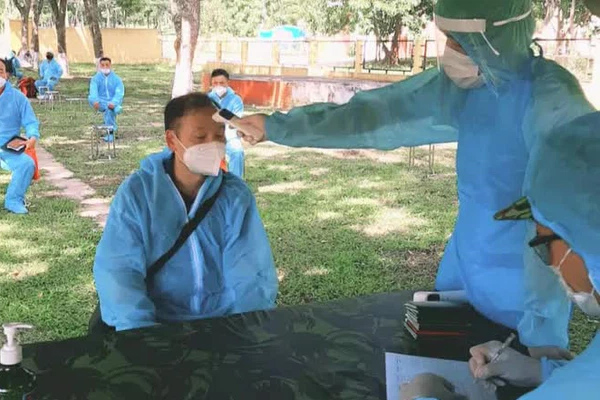 Nam thanh niên dương tính SARS-CoV-2 sau khi đi xe máy từ TP.HCM về quê-1