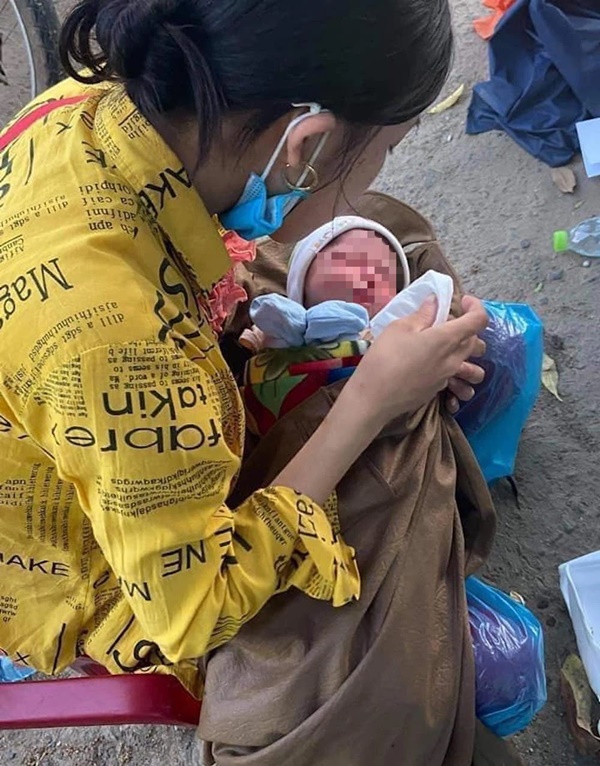 Hành trình bé 10 ngày tuổi vượt 1.500km về quê cùng bố mẹ: Được nhiều người giúp đỡ, về đến quê, vợ con khỏe em hạnh phúc lắm!-1