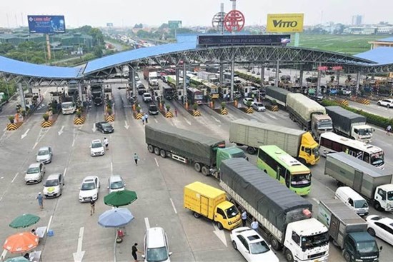 Yêu cầu người dân không ra khỏi Hà Nội trong thời gian giãn cách xã hội