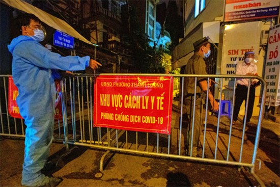 Hà Nội cách ly y tế toàn bộ ngõ 651 Minh Khai vì 20 ca dương tính SARS-CoV-2