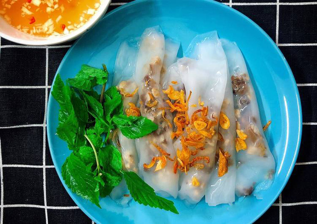 Bánh cuốn làm thế này vừa ngon, vừa dễ mà ăn bao nhiêu cũng chẳng sợ tăng cân-1