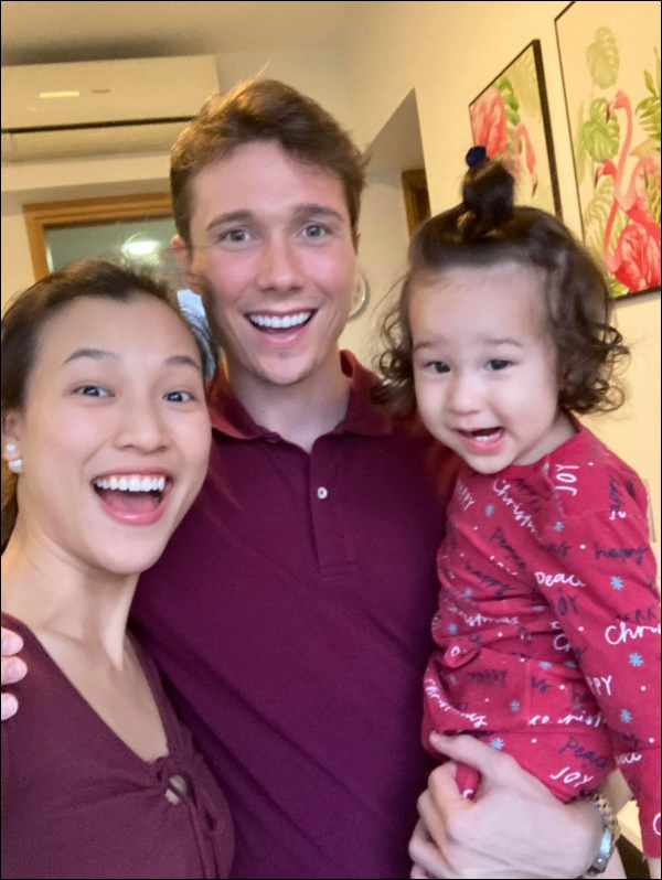 Quý tử&nbsp;lai Tây nhà MC Hoàng Oanh chưa đầy 1 tuổi đã biết chạy, luôn vui vẻ, tự tin&nbsp;nhờ cách chăm sóc và giáo dục của mẹ-1