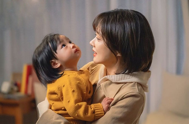Em gái chồng ly hôn, chị dâu nhận nuôi cháu trai, lúc dọn dẹp nhà cửa thì tìm thấy bí mật động trời-1