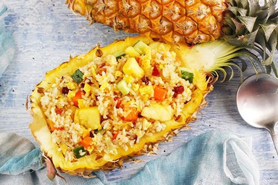 Cơm chiên không còn nhàm chán với công thức dễ làm kiểu Thái