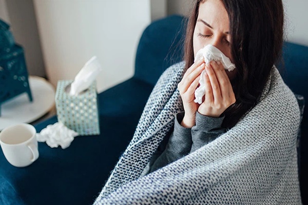 Triệu chứng Covid-19 khác nhau thế nào theo giới tính, tuổi tác? Danh sách chi tiết ai cũng cần biết-1