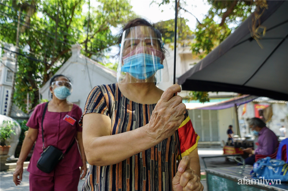 Hà Nội lập các chốt vùng xanh đầu tiên phòng dịch Covid-19, bảo vệ an toàn cho người dân nơi không có dịch-10