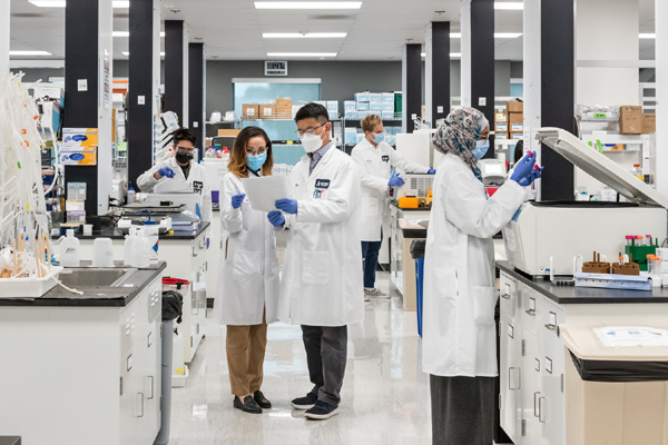 Vingroup nhận chuyển giao độc quyền công nghệ sản xuất vắc xin mRNA-1