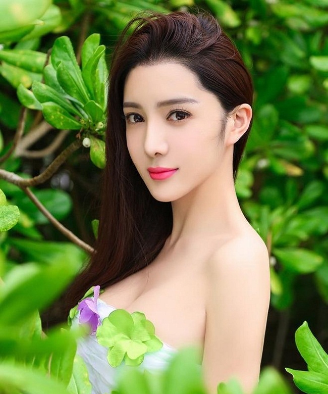 Cái chết bí ẩn trong tình trạng lõa thể của tiểu Angelababy bị khơi lại sau khi Ngô Diệc Phàm ngã ngựa-6