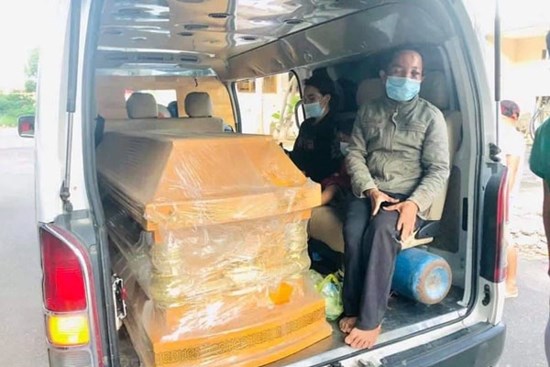 Đường về quê tránh dịch đầy tang thương và nước mắt của 5 người trong gia đình gặp nạn trên chiếc xe ba gác