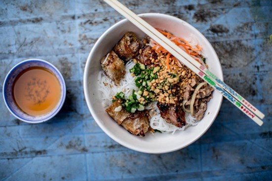 Loại chất độc mà WHO xếp vào nhóm gây ung thư số 1, có mặt trong loại thực phẩm mà triệu người trẻ đều mê