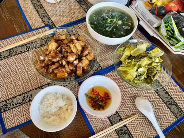 Sang Mỹ sống, Cao Thái Sơn càng chăm chỉ vào bếp nấu ăn, món nào cũng&nbsp;ngon, đậm đà hương vị quê nhà-4