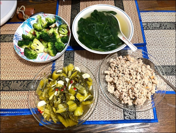 Sang Mỹ sống, Cao Thái Sơn càng chăm chỉ vào bếp nấu ăn, món nào cũng ngon, đậm đà hương vị quê nhà-5