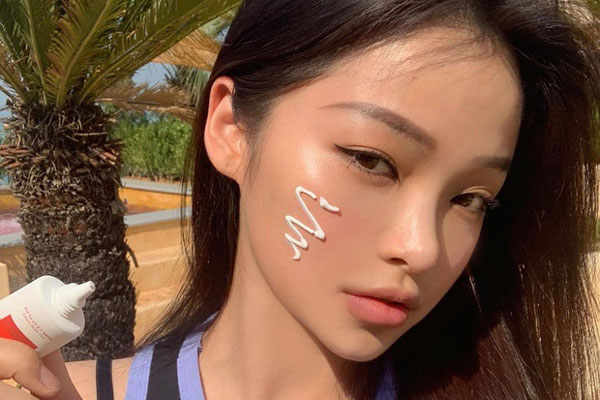 Serum Vitamin C chống lão hóa đỉnh, nhưng không được kết hợp cùng 2 chất này vì sẽ khiến da bị kích ứng-6