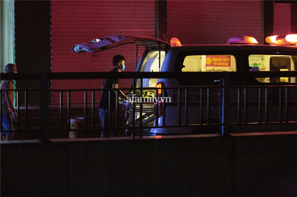 Bé gái 12 tuổi rơi từ tầng 12 chung cư HH Linh Đàm ở cùng mẹ và bố dượng, trước khi tử vong có để lại thư-4