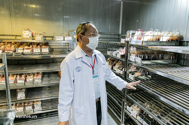 Bên trong kho máu đang cạn kiệt của Trung tâm Truyền máu BV Chợ Rẫy: Chúng ta có thể chờ dịch bệnh qua đi nhưng người bệnh không thể chờ máu!-2