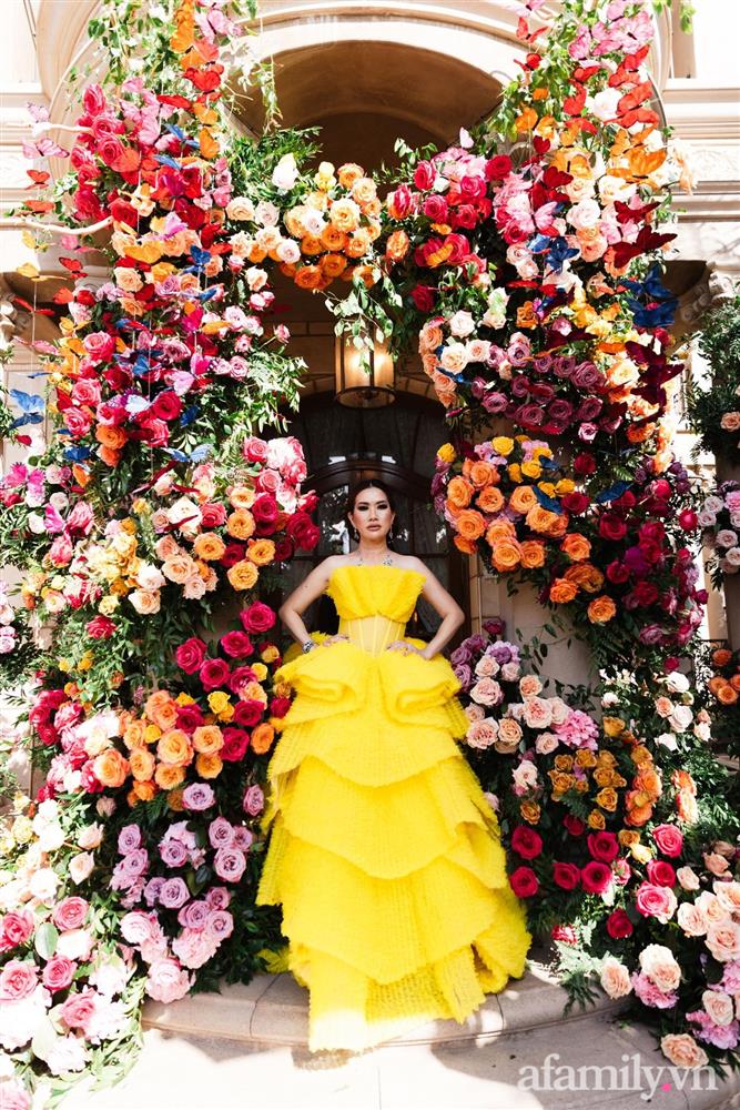 Qua 3 lần sinh nở, bà mẹ U60 vẫn gây choáng vì vóc dáng cực phẩm nhờ duy trì thói quen này suốt 20 năm-2