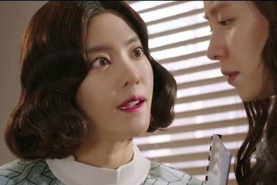 Nhờ chị chồng chăm sóc bố bị bệnh nằm liệt giường, chị ấy đưa ra một con số khiến vợ chồng tôi tái mặt