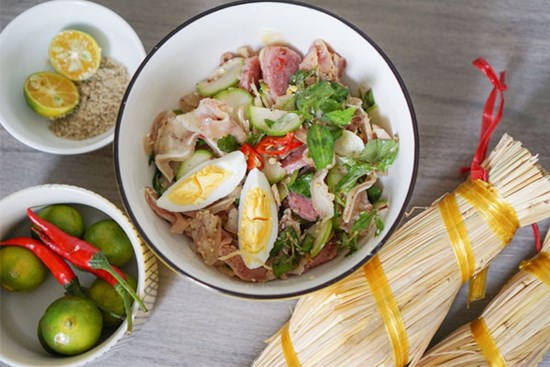 15 phút làm Tré trộn Đông Du