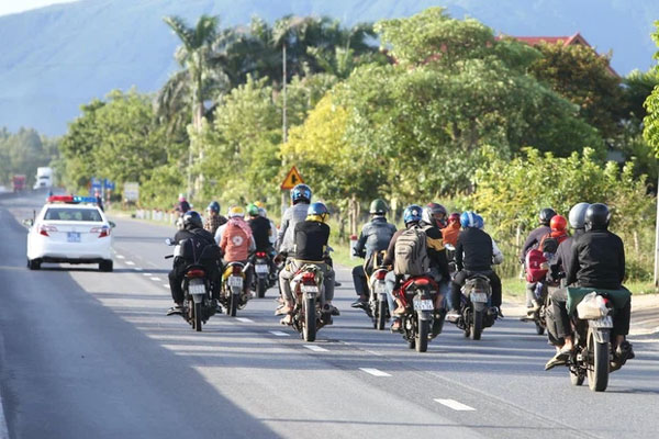 NÓNG: Phát hiện 16 con hổ trưởng thành được nuôi nhốt trong khu dân cư-3