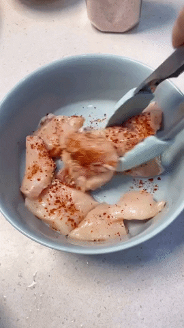 3 cách chế biến ức gà ngon xuất sắc: Không hề khô hay bở, ăn mãi không chán!-2