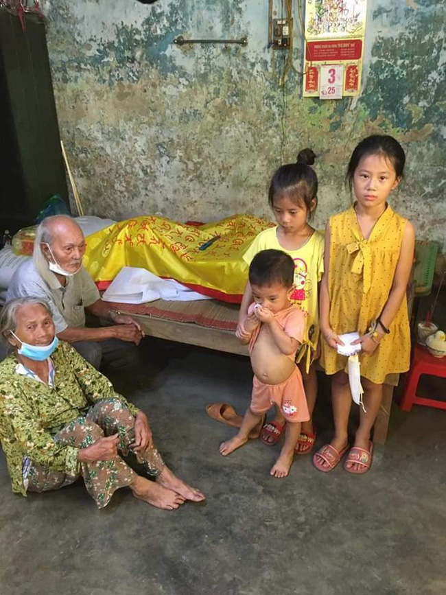 Bi kịch gia đình vụ chồng tẩm xăng tự thiêu rồi ôm vợ cùng chết ở Huế: Tương lai mịt mù của 3 đứa trẻ thơ-4